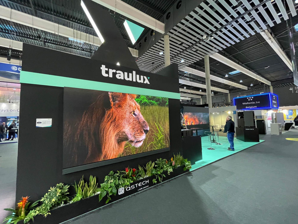 Traulux by Charmex promove suas soluções para locação, instalação e educação no ISE